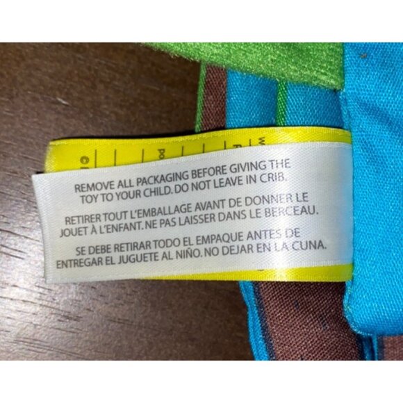 Melissa & Doug K's Kids Educational Cloth Book - Whose Feet? - Picture 7 of 9